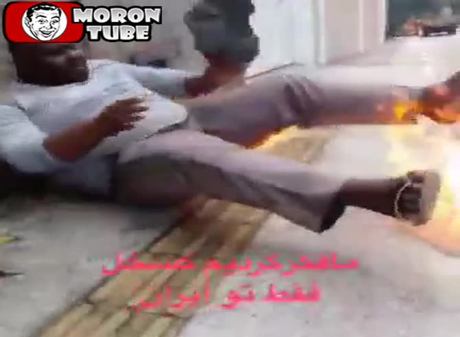 Video :These men are skilled at burning themselves alive!